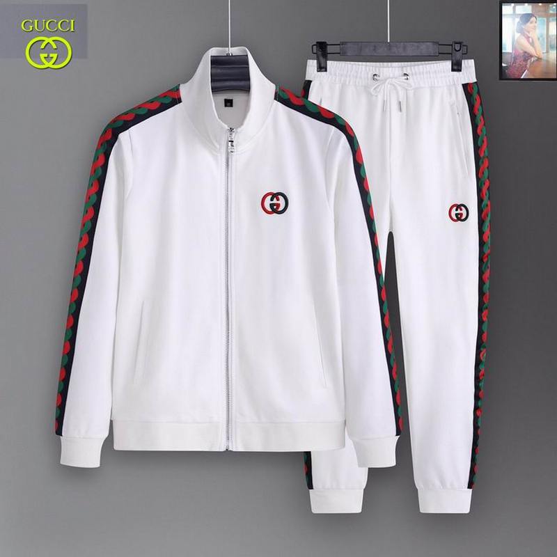 Gucci Men's Suits 370